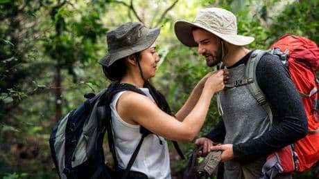 Kopfbedeckung: Sonnen- und Regenschutz in einem: Das zeichnet einen guten Wanderhut aus