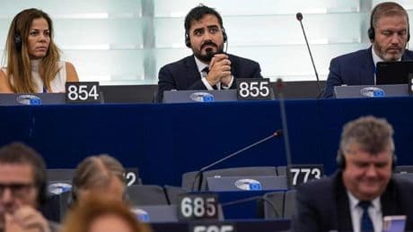 Dos eurodiputados de la lista de Alvise rompen con SALF y se declaran independientes por sus problemas judiciales