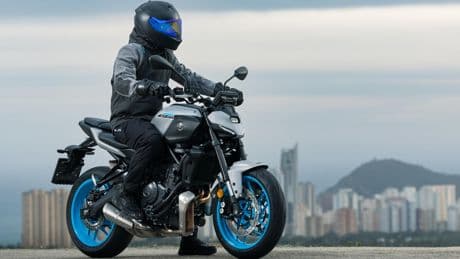 Nouvelle version, prix stable: le roadster vedette de Yamaha en opération séduction
