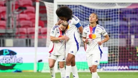 Foot : Wendie Renard et Lyon remportent leur 18e titre en championnat face au PSG