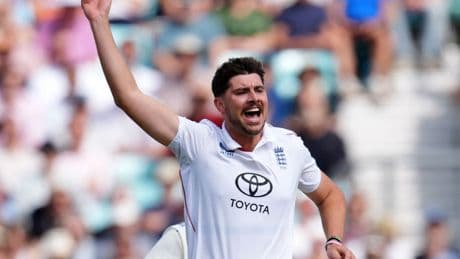 Josh Tongue haunts former club Worcestershire to put Nottinghamshire in control