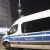 Schraubenzieher als mutmaßliche Tatwaffe: 24-Jähriger offenbar von Gruppe am Alexanderplatz attackiert