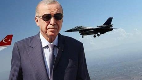 Cumhurbaşkanı Erdoğan KKTC'de! F-16'lar karşıladı