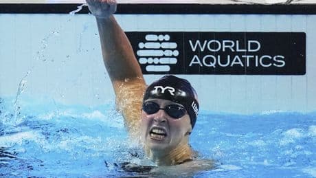 Ledecky resiste el ataque de McIntosh y se impone en unos 800 metros libre inolvidables