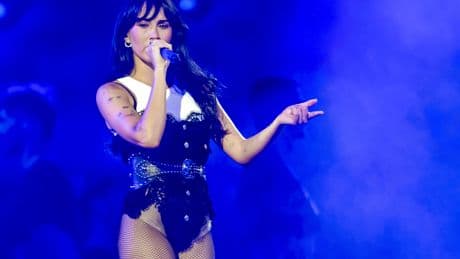 Los secretos que esconde Aitana en el vestuario de sus conciertos