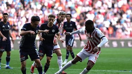 Antalyaspor, Samsun'dan 3 puanla döndü