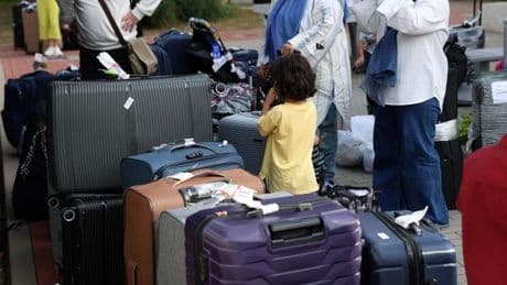 Aufnahmeprogramm: Flug mit über 40 Afghanen in Deutschland gelandet
