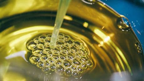Dietitian Shares The 1 Cooking Oil Rule They Follow For A Healthy Heart