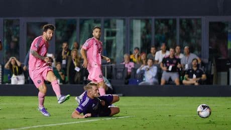 Lionel Messi laat Inter Miami ’sprakeloos’ bij rentree: finaleplek Leagues Cup dankzij goals Argentijn