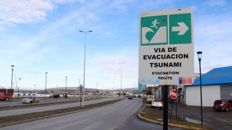 Brève alerte au tsunami après un puissant séisme en mer à l’extrême sud de l’Argentine et du Chili