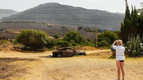 Estabilizan el incendio de Tarifa y los 1.500 evacuados empiezan a volver a los campings y hoteles