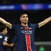 Laissé au repos par le PSG, Achraf Hakimi file en boîte de nuit avec des joueurs du FC Barcelone