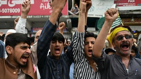 Pakistani Kashmir orders residents to stockpile food as tensions with India escalate