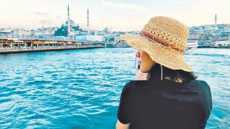 FUNDA KARAYEL / Pasaportsuz macera: Kendi şehrinde turist olmak