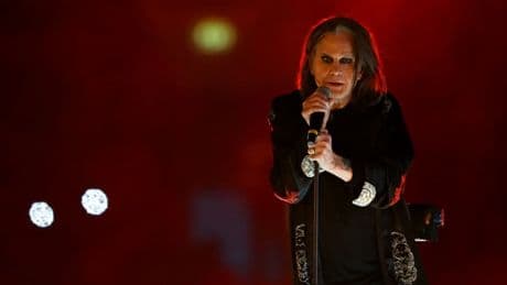 Le chanteur britannique Ozzy Osbourne, membre fondateur de Black Sabbath, est mort à l'âge de 76 ans