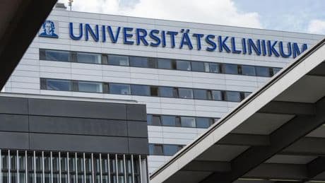 Frankfurter Uniklinik: Missbrauch in Uniklinik? - Krankenpfleger beteuert Unschuld