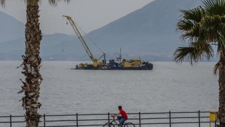 Experts start complex recovery of a superyacht that sank off Sicily, killing 7