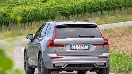 Volvo XC60 Plug-in MY2026: lusso, funzionalità e tecnologia