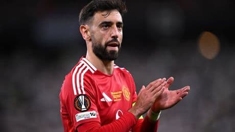 Man Utd 'braced for mega Bruno Fernandes offer' as Red Devils ready to sell