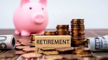 Does high inflation and interest rates have an impact on my pension savings?