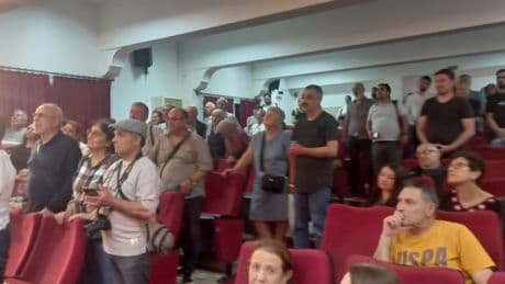 "Köyceğiz'in tek tiyatro salonuna bir çivi bile çakılmıyor"