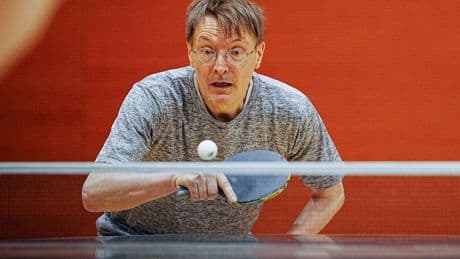 Leute: Tischtennis-Asyl abgeschmettert