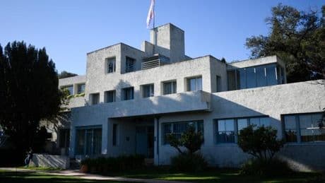 La Villa Noailles en proie aux dérives financières