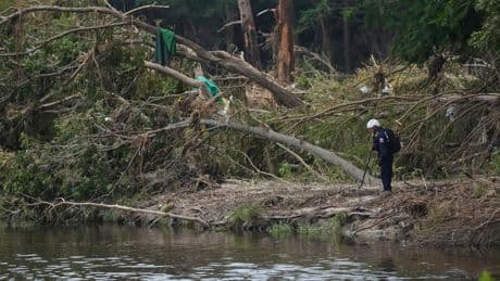 Emergency crews suspend search for flooding victims in central Texas amid new flood warnings.