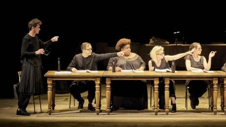 Los espectáculos teatrales que no debes perderte del Festival Grec 2025 en Barcelona