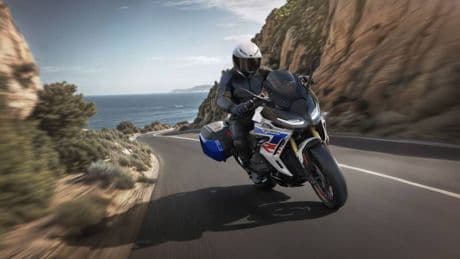 BMW R 1300 RS e RT: due anime, un cuore boxer