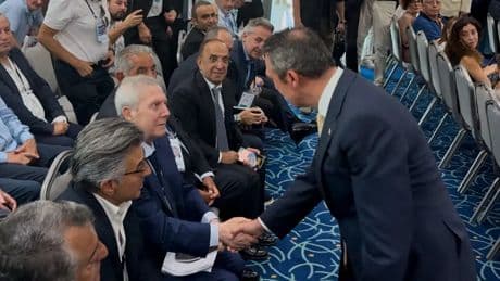 Fenerbahçe Yüksek Divan Kurulu'nda gerginlik: Kısa süreli ara verildi!