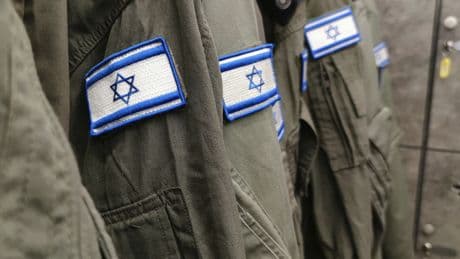 La Syrie restitue à Israël 2.500 objets ayant appartenu à un de ses espions, exécuté en 1965 à Damas