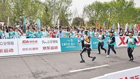 Robotlar insanlara karşı... Maraton koştular