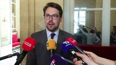 Surveillante tuée: "On ne devrait pas mourir dans l'exercice de ses fonctions", déclare Benjamin Lucas (député "Écologiste et Social")
