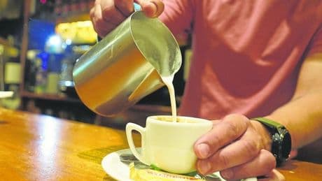 Tomarse un café es un trago cada vez más amargo