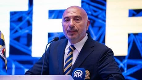 Son dakika haberi: Hakan Bilal Kutlualp, Fenerbahçe başkan adaylığından çekildi!