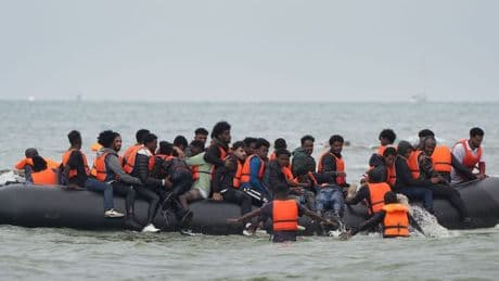 Migration: Frankreich und Großbritannien unterzeichnen Flüchtlings-Deal