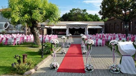 Maliyetler yüzde 69 arttı, yarım düğün modası başladı! Nikah sonrası iki saatlik düğün organizasyonlarına ilgi büyük