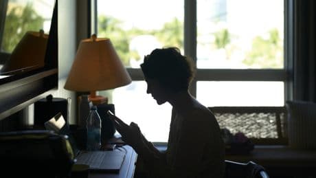 Technischer Fortschritt: Gewöhnt uns die KI das Denken ab?