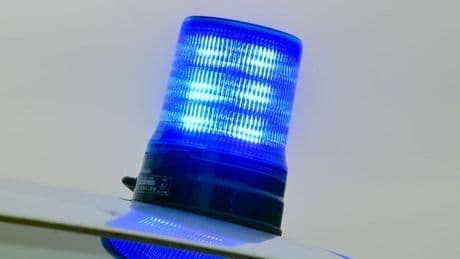 Verkehr: Autorennen: Zwei Männer rasen mit 170 km/h durch 80er-Zone