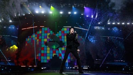 Review: Jin’s ‘RUNSEOKJIN_EP. TOUR’ Brings Silliness And Sincerity To Anaheim