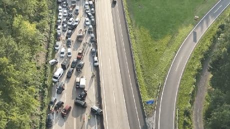 Österreich: Diesel-Leck löst Massenkarambolage mit 33 Fahrzeugen aus