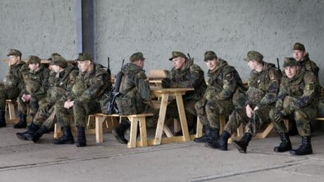 Warum das schwarz-rote Vorgehen Sorgen vor einer „Geisterarmee“ weckt