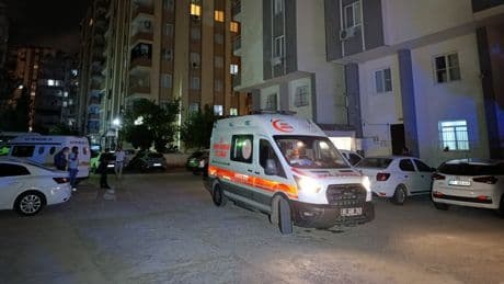 Sakarya'da akciğerine kedi tüyü kaçan adam can verdi