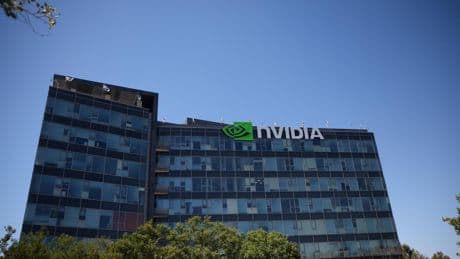 Nvidia o 'invidia': la historia de una ambiciosa empresa que se fundó con 40.000 dólares y que ahora vale 4 billones