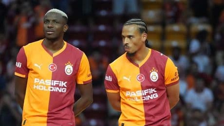 Galatasaray'da Sane ve Osimhen için imza töreni düzenlendi