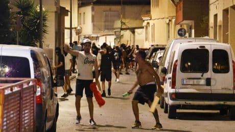 Los disturbios en Torre Pacheco incendian el pulso por la inmigración entre Vox y la izquierda