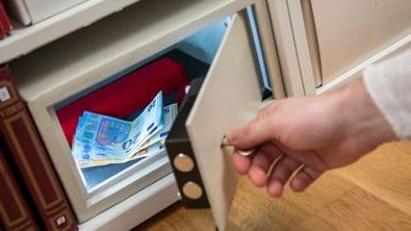 Bargeld verstecken: »Suppe ist für Geld kein sicherer Ort mehr«