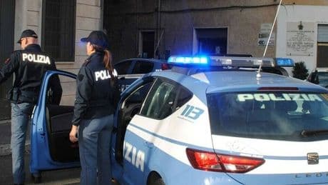 Ragazzo di 19 anni ucciso in strada a Torino, coltellata alla schiena che gli ha trafitto il cuore