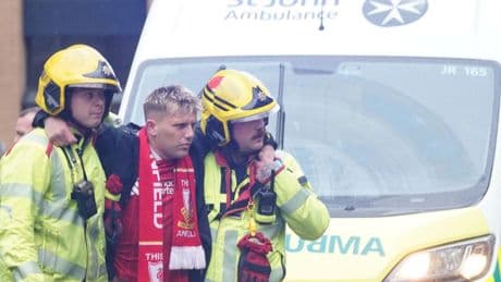 England: Mann fährt Auto in Menschenmenge während Meisterfeier von Liverpool